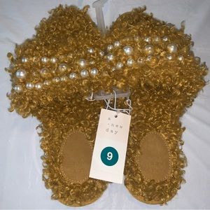 Furry gold slides